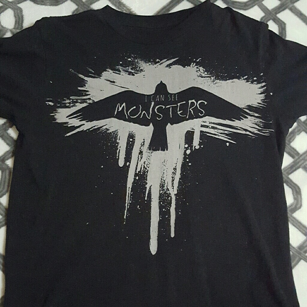 Hot Topic graphic T